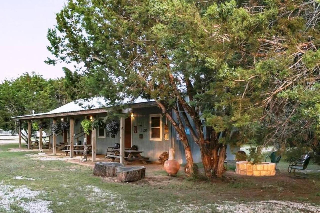 #3 Wrangler~Bandera Tin Star~Bandera, Tx. Apartamento Exterior foto