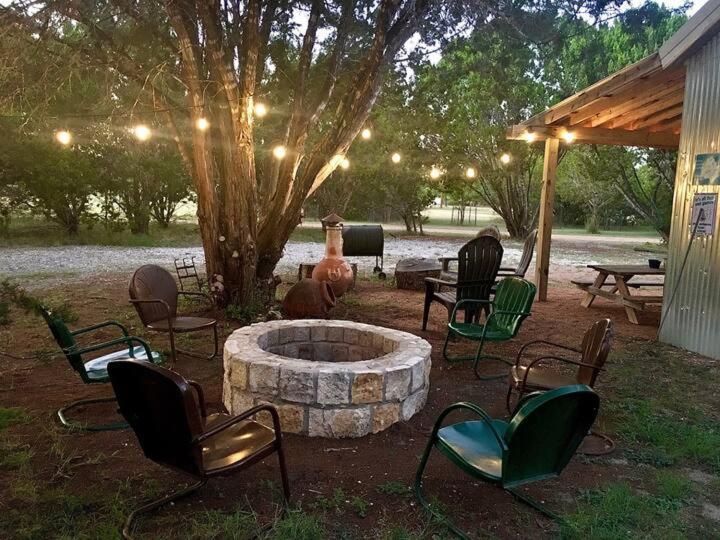 #3 Wrangler~Bandera Tin Star~Bandera, Tx. Apartamento Exterior foto